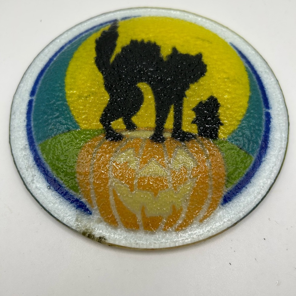 Peggy Karr Glass a 6In beautiful Black Cat Halloween Plate Handmade - Picture 3 of 5